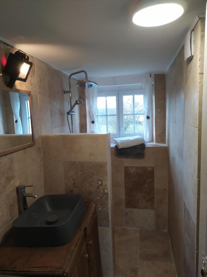 Velles  Petit Saint Hubert 1 A 4 Personnes B&B 외부 사진